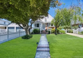 2389 Lindy Road, Hempstead, NY, 4 Bedrooms Bedrooms, 6 Rooms Rooms,1 BathroomBathrooms,Residential,For Rent,Lindy,0,1013902 2389 Lindy Road, Hempstead, NY, 4 Bedrooms Bedrooms, 6 Rooms Rooms,1 BathroomBathrooms,Residential,For Rent,Lindy,0,1013902