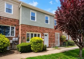 426 Corona Avenue, Hempstead, NY, 3 Bedrooms Bedrooms, 7 Rooms Rooms,1 BathroomBathrooms,Residential,For Rent,Corona,0,KEY1010270 426 Corona Avenue, Hempstead, NY, 3 Bedrooms Bedrooms, 7 Rooms Rooms,1 BathroomBathrooms,Residential,For Rent,Corona,0,KEY1010270
