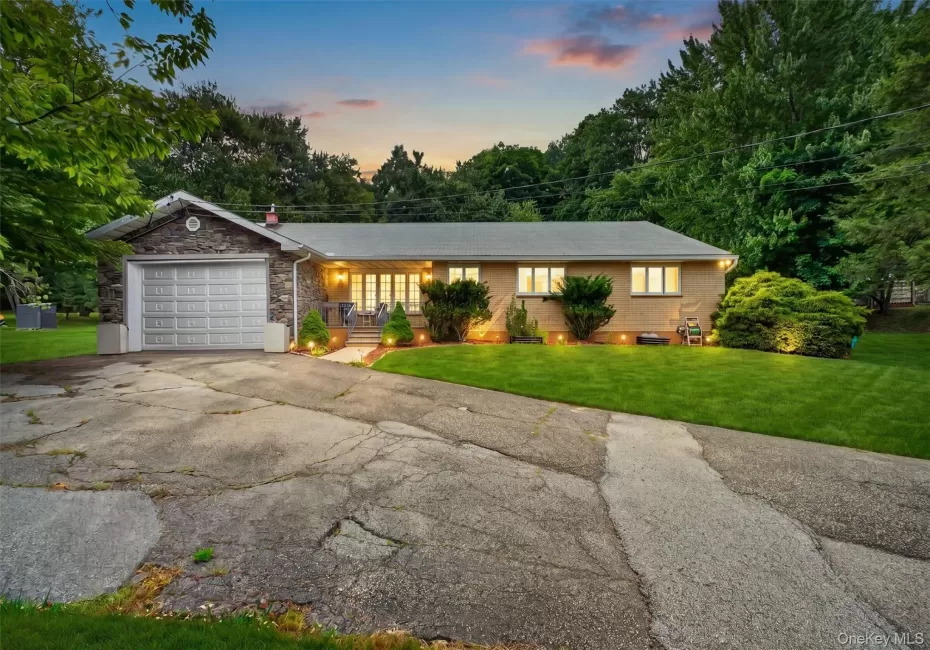 29 Brandy Lane, Wappinger, NY, 4 Bedrooms Bedrooms, 8 Rooms Rooms,3 BathroomsBathrooms,Residential,For Rent,Brandy,0,1012199 29 Brandy Lane, Wappinger, NY, 4 Bedrooms Bedrooms, 8 Rooms Rooms,3 BathroomsBathrooms,Residential,For Rent,Brandy,0,1012199