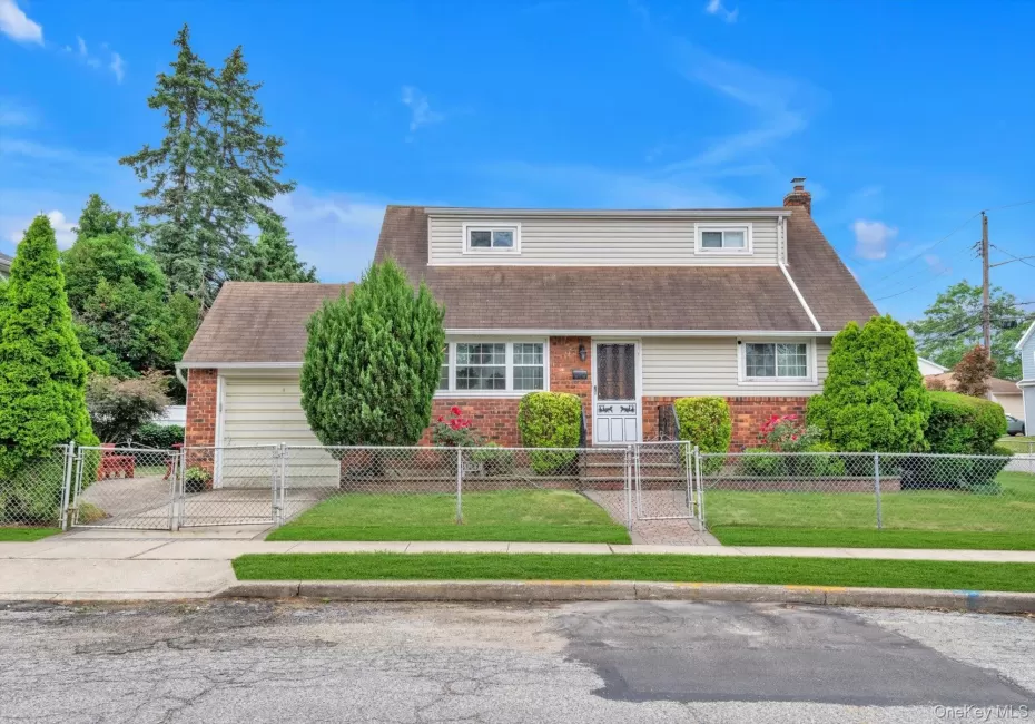 1389 B Street, Hempstead, NY, 3 Bedrooms Bedrooms, 8 Rooms Rooms,2 BathroomsBathrooms,Residential,For Rent,B,0,1015203 1389 B Street, Hempstead, NY, 3 Bedrooms Bedrooms, 8 Rooms Rooms,2 BathroomsBathrooms,Residential,For Rent,B,0,1015203