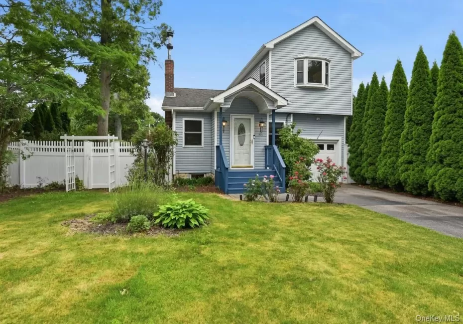 58 Seawanhaka Avenue, Smithtown, NY, 3 Bedrooms Bedrooms, 7 Rooms Rooms,2 BathroomsBathrooms,Residential,For Rent,Seawanhaka,0,1015140 58 Seawanhaka Avenue, Smithtown, NY, 3 Bedrooms Bedrooms, 7 Rooms Rooms,2 BathroomsBathrooms,Residential,For Rent,Seawanhaka,0,1015140