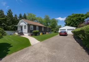 1 Trebor Road, Oyster Bay, NY, 2 Bedrooms Bedrooms, 8 Rooms Rooms,2 BathroomsBathrooms,Residential,For Rent,Trebor,0,1015100 1 Trebor Road, Oyster Bay, NY, 2 Bedrooms Bedrooms, 8 Rooms Rooms,2 BathroomsBathrooms,Residential,For Rent,Trebor,0,1015100