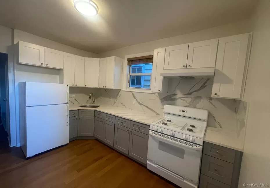 8513 89th Street, New York, NY, 2 Bedrooms Bedrooms, 5 Rooms Rooms,1 BathroomBathrooms,Residential Lease,For Rent,89th,0,1015302 8513 89th Street, New York, NY, 2 Bedrooms Bedrooms, 5 Rooms Rooms,1 BathroomBathrooms,Residential Lease,For Rent,89th,0,1015302