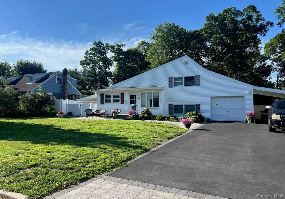 16 Briaroot Drive, Smithtown, NY, 4 Bedrooms Bedrooms, 8 Rooms Rooms,1 BathroomBathrooms,Residential Lease,For Rent,Briaroot,0,1011101 16 Briaroot Drive, Smithtown, NY, 4 Bedrooms Bedrooms, 8 Rooms Rooms,1 BathroomBathrooms,Residential Lease,For Rent,Briaroot,0,1011101