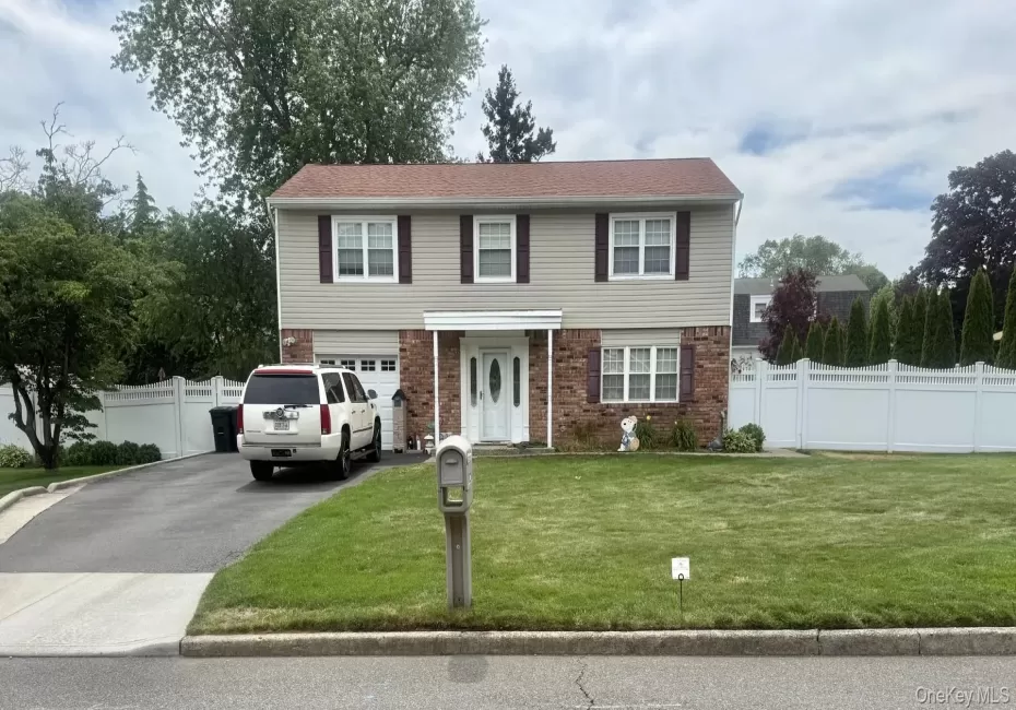 14 Green Place, Brookhaven, NY, 4 Bedrooms Bedrooms, 12 Rooms Rooms,2 BathroomsBathrooms,Residential Lease,For Rent,Green,0,1015607 14 Green Place, Brookhaven, NY, 4 Bedrooms Bedrooms, 12 Rooms Rooms,2 BathroomsBathrooms,Residential Lease,For Rent,Green,0,1015607