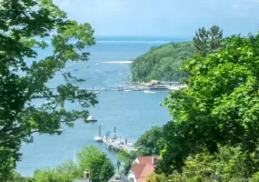 42 Central Avenue, Oyster Bay, NY, 1 Bedroom Bedrooms, 3 Rooms Rooms,1 BathroomBathrooms,Residential Lease,For Rent,Central,0,1015071 42 Central Avenue, Oyster Bay, NY, 1 Bedroom Bedrooms, 3 Rooms Rooms,1 BathroomBathrooms,Residential Lease,For Rent,Central,0,1015071
