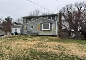 18 Willow Street, Brookhaven, NY, 4 Bedrooms Bedrooms, 8 Rooms Rooms,1 BathroomBathrooms,Residential,For Rent,Willow,0,KEY1011519 18 Willow Street, Brookhaven, NY, 4 Bedrooms Bedrooms, 8 Rooms Rooms,1 BathroomBathrooms,Residential,For Rent,Willow,0,KEY1011519
