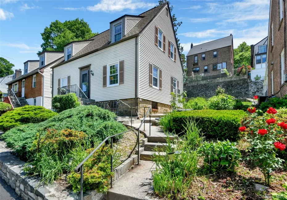 Welcome to 136 Midland Ave. located on a private street Welcome to 136 Midland Ave. located on a private street