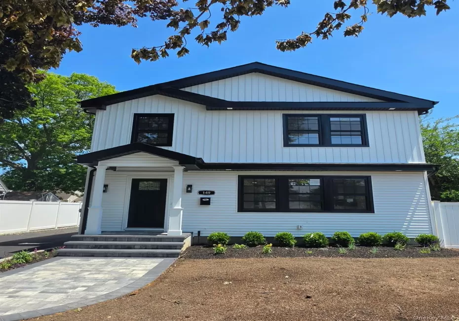 149 Fendale Street, Hempstead, NY, 4 Bedrooms Bedrooms, 8 Rooms Rooms,2 BathroomsBathrooms,Residential,For Rent,Fendale,0,1011984 149 Fendale Street, Hempstead, NY, 4 Bedrooms Bedrooms, 8 Rooms Rooms,2 BathroomsBathrooms,Residential,For Rent,Fendale,0,1011984