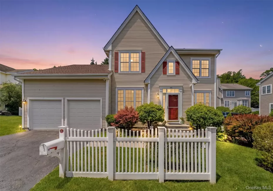 151 Classic Court, White Plains, NY, 4 Bedrooms Bedrooms, 8 Rooms Rooms,2 BathroomsBathrooms,Residential,For Rent,Classic,0,1013750 151 Classic Court, White Plains, NY, 4 Bedrooms Bedrooms, 8 Rooms Rooms,2 BathroomsBathrooms,Residential,For Rent,Classic,0,1013750