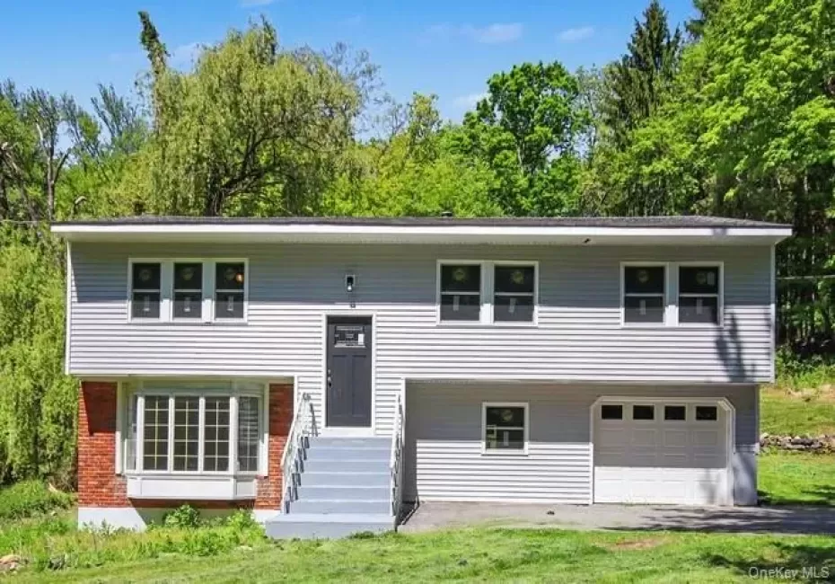 Welcome to 19 Englewood Terrace, Mahopac, NY! Welcome to 19 Englewood Terrace, Mahopac, NY!