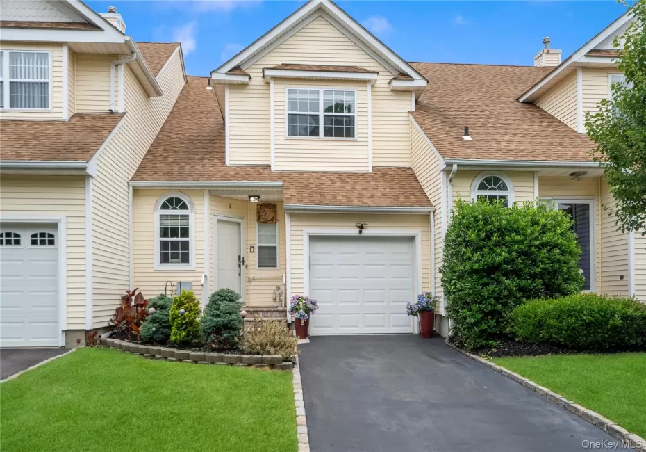 3 Blueberry Court, Huntington, NY, 3 Bedrooms Bedrooms, 7 Rooms Rooms,2 BathroomsBathrooms,Residential,For Rent,Blueberry,0,1014108 3 Blueberry Court, Huntington, NY, 3 Bedrooms Bedrooms, 7 Rooms Rooms,2 BathroomsBathrooms,Residential,For Rent,Blueberry,0,1014108