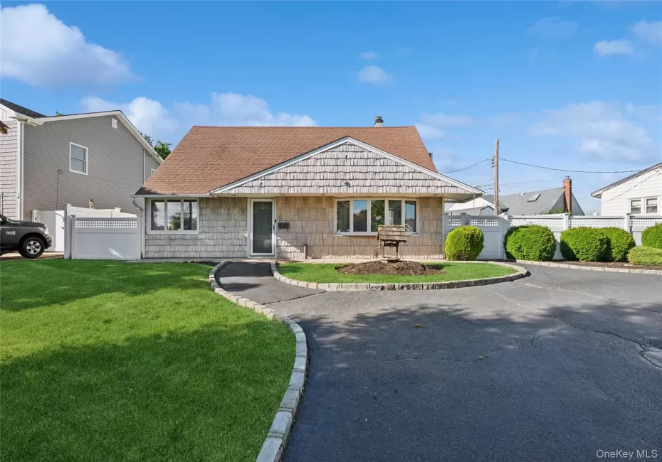 4 Dennis Lane, Oyster Bay, NY, 3 Bedrooms Bedrooms, 6 Rooms Rooms,2 BathroomsBathrooms,Residential,For Rent,Dennis,0,1014147 4 Dennis Lane, Oyster Bay, NY, 3 Bedrooms Bedrooms, 6 Rooms Rooms,2 BathroomsBathrooms,Residential,For Rent,Dennis,0,1014147