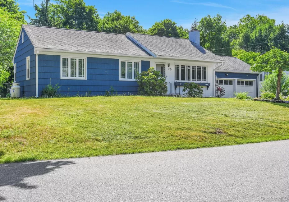 22 Greenvale Farms Road, Poughkeepsie (town), NY, 3 Bedrooms Bedrooms, 8 Rooms Rooms,1 BathroomBathrooms,Residential,For Rent,Greenvale Farms,0,1013214 22 Greenvale Farms Road, Poughkeepsie (town), NY, 3 Bedrooms Bedrooms, 8 Rooms Rooms,1 BathroomBathrooms,Residential,For Rent,Greenvale Farms,0,1013214