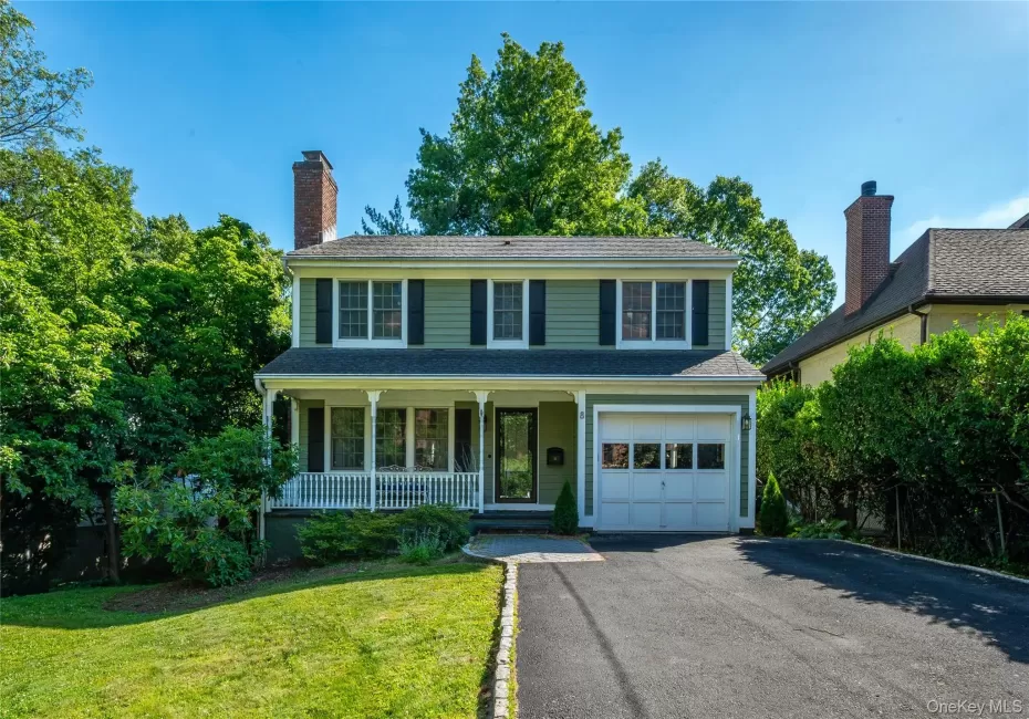 8 Burton Road, Mamaroneck, NY, 4 Bedrooms Bedrooms, 7 Rooms Rooms,2 BathroomsBathrooms,Residential,For Rent,Burton,0,1010554 8 Burton Road, Mamaroneck, NY, 4 Bedrooms Bedrooms, 7 Rooms Rooms,2 BathroomsBathrooms,Residential,For Rent,Burton,0,1010554