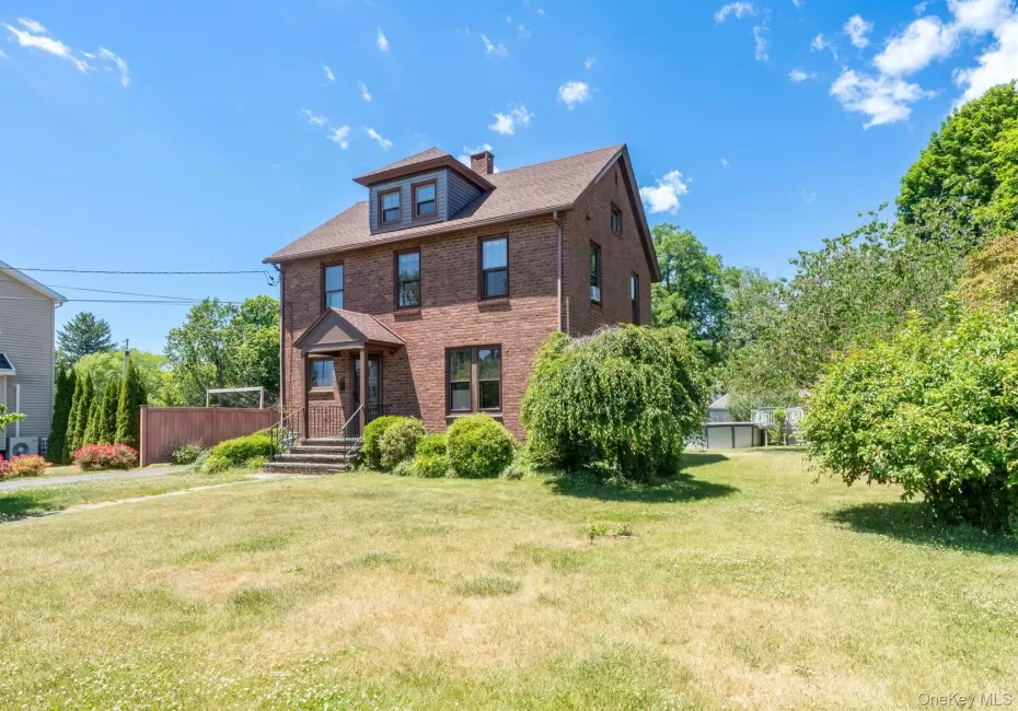 165 Clifton Avenue, Kingston, NY, 3 Bedrooms Bedrooms, 6 Rooms Rooms,1 BathroomBathrooms,Residential,For Rent,Clifton,0,1008626 165 Clifton Avenue, Kingston, NY, 3 Bedrooms Bedrooms, 6 Rooms Rooms,1 BathroomBathrooms,Residential,For Rent,Clifton,0,1008626