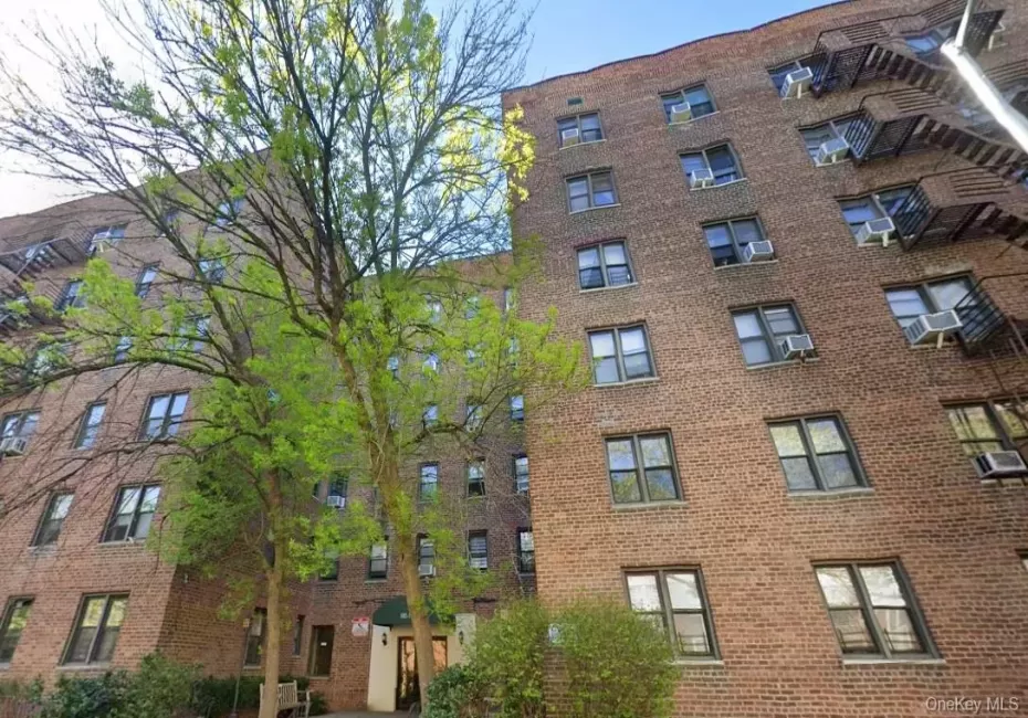 102-18 64th Avenue, New York, NY, 2 Bedrooms Bedrooms, 4 Rooms Rooms,1 BathroomBathrooms,Residential,For Rent,64th,0,1015118 102-18 64th Avenue, New York, NY, 2 Bedrooms Bedrooms, 4 Rooms Rooms,1 BathroomBathrooms,Residential,For Rent,64th,0,1015118