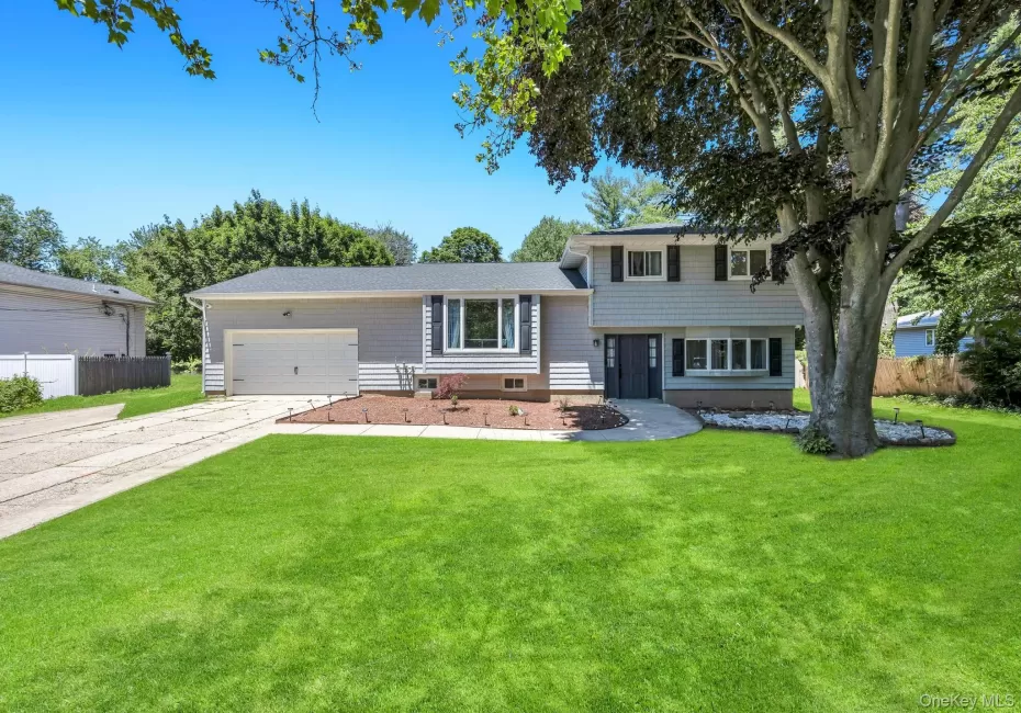 99 Burr Road, Huntington, NY, 4 Bedrooms Bedrooms, 7 Rooms Rooms,2 BathroomsBathrooms,Residential,For Rent,Burr,0,1015112 99 Burr Road, Huntington, NY, 4 Bedrooms Bedrooms, 7 Rooms Rooms,2 BathroomsBathrooms,Residential,For Rent,Burr,0,1015112