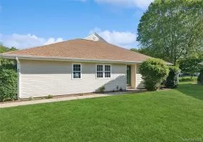 42 Blueberry Common, Riverhead, NY, 2 Bedrooms Bedrooms, 5 Rooms Rooms,2 BathroomsBathrooms,Residential,For Rent,Blueberry,0,1015325 42 Blueberry Common, Riverhead, NY, 2 Bedrooms Bedrooms, 5 Rooms Rooms,2 BathroomsBathrooms,Residential,For Rent,Blueberry,0,1015325