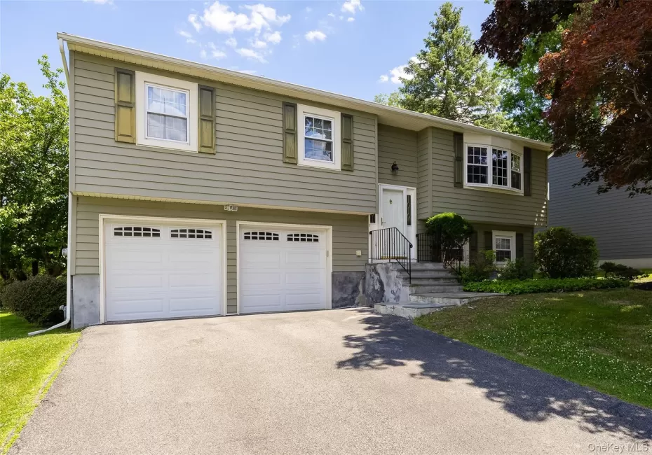 86 Keats Drive, New Windsor, NY, 3 Bedrooms Bedrooms, 10 Rooms Rooms,1 BathroomBathrooms,Residential,For Rent,Keats,0,1006980 86 Keats Drive, New Windsor, NY, 3 Bedrooms Bedrooms, 10 Rooms Rooms,1 BathroomBathrooms,Residential,For Rent,Keats,0,1006980