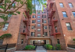 32-20 89th Street, New York, NY, 2 Bedrooms Bedrooms, 5 Rooms Rooms,1 BathroomBathrooms,Residential,For Rent,89th,0,1015167 32-20 89th Street, New York, NY, 2 Bedrooms Bedrooms, 5 Rooms Rooms,1 BathroomBathrooms,Residential,For Rent,89th,0,1015167