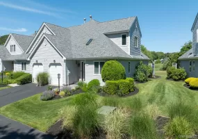 4004 The Fairway, Riverhead, NY, 3 Bedrooms Bedrooms, 7 Rooms Rooms,2 BathroomsBathrooms,Residential,For Rent,The Fairway,0,KEY1014667 4004 The Fairway, Riverhead, NY, 3 Bedrooms Bedrooms, 7 Rooms Rooms,2 BathroomsBathrooms,Residential,For Rent,The Fairway,0,KEY1014667