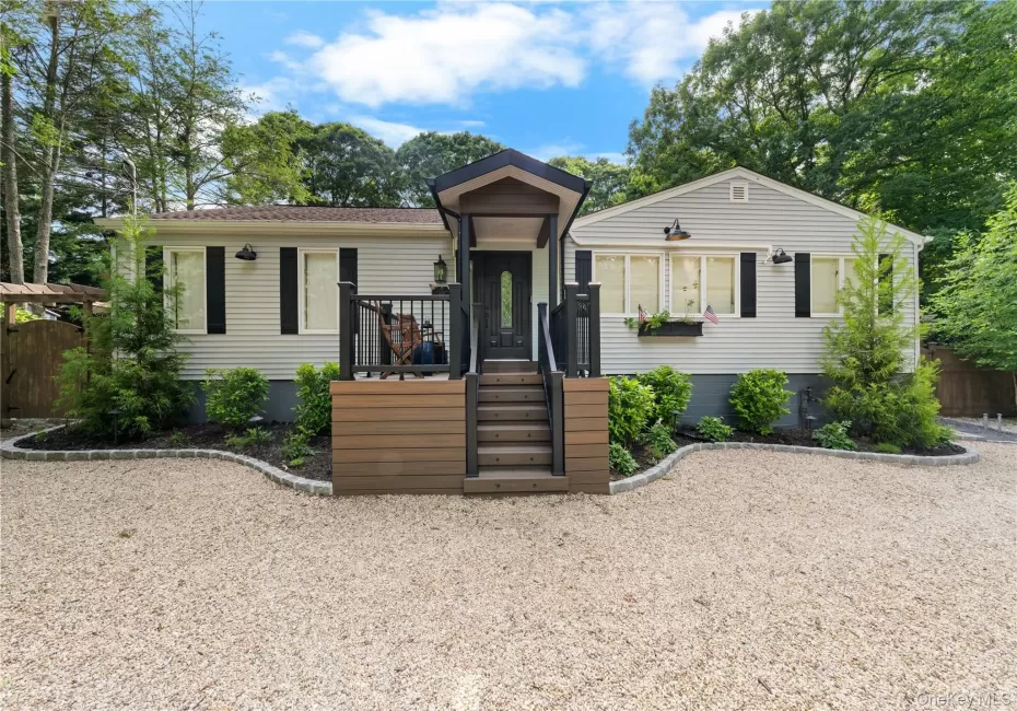 337 Side Road, Riverhead, NY, 2 Bedrooms Bedrooms, 4 Rooms Rooms,2 BathroomsBathrooms,Residential,For Rent,Side,0,1015247 337 Side Road, Riverhead, NY, 2 Bedrooms Bedrooms, 4 Rooms Rooms,2 BathroomsBathrooms,Residential,For Rent,Side,0,1015247