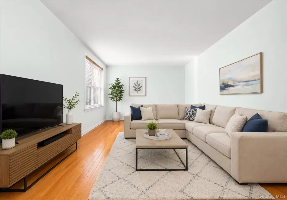 27-10 Parsons Boulevard, New York, NY, 2 Bedrooms Bedrooms, 5 Rooms Rooms,1 BathroomBathrooms,Residential,For Rent,Parsons,0,1014792 27-10 Parsons Boulevard, New York, NY, 2 Bedrooms Bedrooms, 5 Rooms Rooms,1 BathroomBathrooms,Residential,For Rent,Parsons,0,1014792