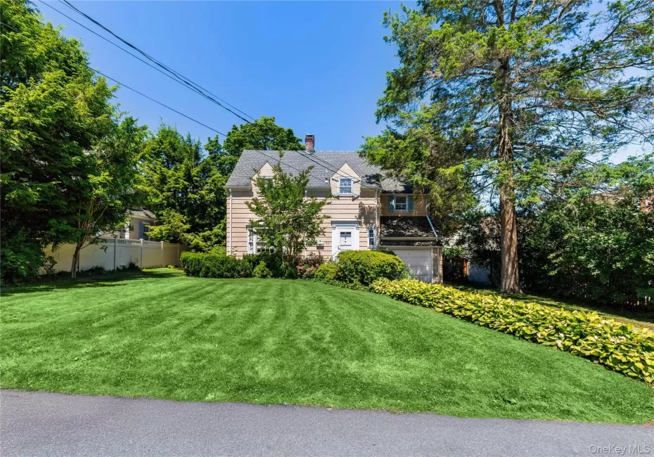 613 Stiles Avenue, Mamaroneck, NY, 3 Bedrooms Bedrooms, 6 Rooms Rooms,2 BathroomsBathrooms,Residential,For Rent,Stiles,0,1001640 613 Stiles Avenue, Mamaroneck, NY, 3 Bedrooms Bedrooms, 6 Rooms Rooms,2 BathroomsBathrooms,Residential,For Rent,Stiles,0,1001640