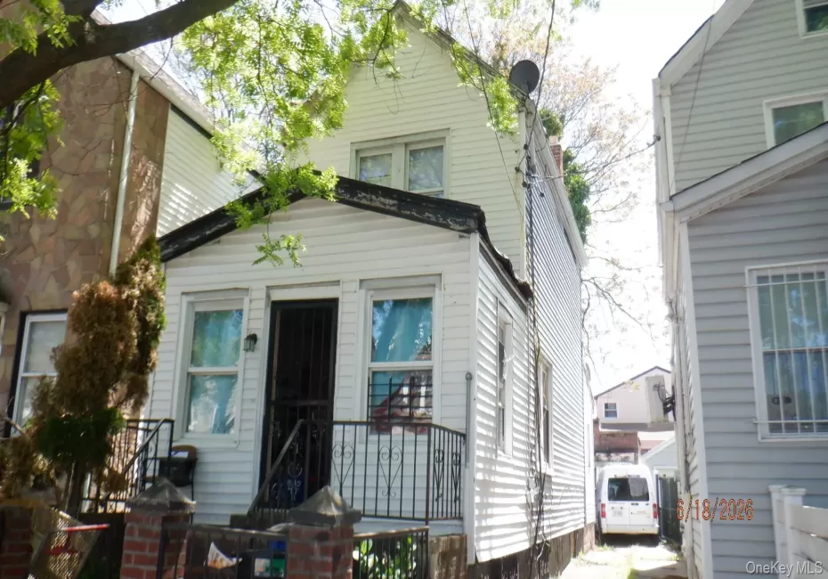 15026 116th Road, New York, NY, 2 Bedrooms Bedrooms, 5 Rooms Rooms,1 BathroomBathrooms,Residential,For Rent,116th,0,1015395 15026 116th Road, New York, NY, 2 Bedrooms Bedrooms, 5 Rooms Rooms,1 BathroomBathrooms,Residential,For Rent,116th,0,1015395