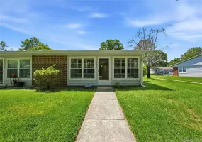 133 Eastbourne Court, Brookhaven, NY, 2 Bedrooms Bedrooms, 5 Rooms Rooms,1 BathroomBathrooms,Residential,For Rent,Eastbourne,0,1014659 133 Eastbourne Court, Brookhaven, NY, 2 Bedrooms Bedrooms, 5 Rooms Rooms,1 BathroomBathrooms,Residential,For Rent,Eastbourne,0,1014659
