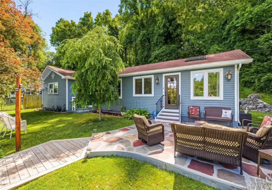 4 Ram Road, New Windsor, NY, 3 Bedrooms Bedrooms, 7 Rooms Rooms,2 BathroomsBathrooms,Residential,For Rent,Ram,0,1015346 4 Ram Road, New Windsor, NY, 3 Bedrooms Bedrooms, 7 Rooms Rooms,2 BathroomsBathrooms,Residential,For Rent,Ram,0,1015346