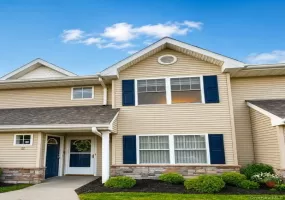 11 Morley Circle, Huntington, NY, 2 Bedrooms Bedrooms, 5 Rooms Rooms,2 BathroomsBathrooms,Residential,For Rent,Morley,0,1015387 11 Morley Circle, Huntington, NY, 2 Bedrooms Bedrooms, 5 Rooms Rooms,2 BathroomsBathrooms,Residential,For Rent,Morley,0,1015387