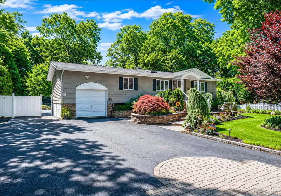4 Cabin Lane, Brookhaven, NY, 4 Bedrooms Bedrooms, 8 Rooms Rooms,2 BathroomsBathrooms,Residential,For Rent,Cabin,0,1014409 4 Cabin Lane, Brookhaven, NY, 4 Bedrooms Bedrooms, 8 Rooms Rooms,2 BathroomsBathrooms,Residential,For Rent,Cabin,0,1014409