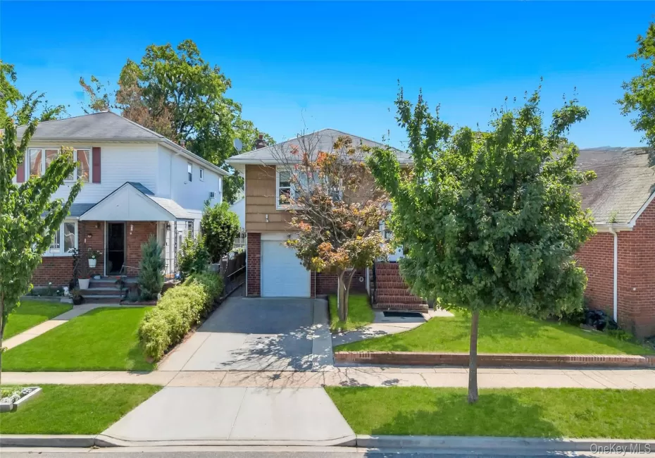 216 Earle Avenue, Hempstead, NY, 4 Bedrooms Bedrooms, 7 Rooms Rooms,3 BathroomsBathrooms,Residential,For Rent,Earle,0,1015606 216 Earle Avenue, Hempstead, NY, 4 Bedrooms Bedrooms, 7 Rooms Rooms,3 BathroomsBathrooms,Residential,For Rent,Earle,0,1015606