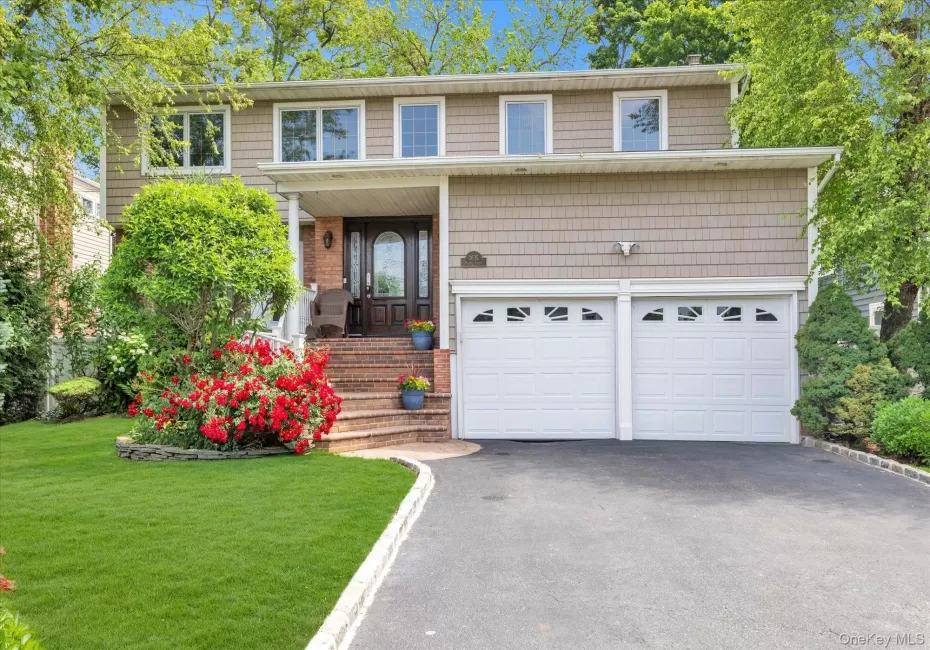 2635 Merrick Avenue, Hempstead, NY, 4 Bedrooms Bedrooms, 8 Rooms Rooms,2 BathroomsBathrooms,Residential,For Rent,Merrick,0,1010619 2635 Merrick Avenue, Hempstead, NY, 4 Bedrooms Bedrooms, 8 Rooms Rooms,2 BathroomsBathrooms,Residential,For Rent,Merrick,0,1010619