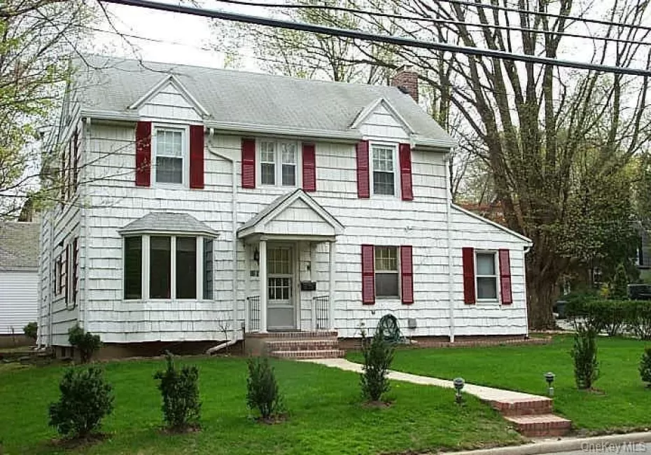 120 Hicks Lane, North Hempstead, NY, 4 Bedrooms Bedrooms, 9 Rooms Rooms,3 BathroomsBathrooms,Residential,For Rent,Hicks,0,1015495 120 Hicks Lane, North Hempstead, NY, 4 Bedrooms Bedrooms, 9 Rooms Rooms,3 BathroomsBathrooms,Residential,For Rent,Hicks,0,1015495