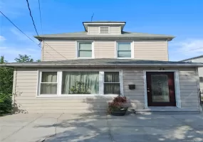 636 Logan Avenue, New York, NY, 2 Bedrooms Bedrooms, 6 Rooms Rooms,1 BathroomBathrooms,Residential,For Rent,Logan,0,1015035 636 Logan Avenue, New York, NY, 2 Bedrooms Bedrooms, 6 Rooms Rooms,1 BathroomBathrooms,Residential,For Rent,Logan,0,1015035