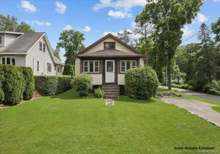 37 Yates Avenue, Poughkeepsie (town), NY, 2 Bedrooms Bedrooms, 5 Rooms Rooms,1 BathroomBathrooms,Residential,For Rent,Yates,0,1013465 37 Yates Avenue, Poughkeepsie (town), NY, 2 Bedrooms Bedrooms, 5 Rooms Rooms,1 BathroomBathrooms,Residential,For Rent,Yates,0,1013465