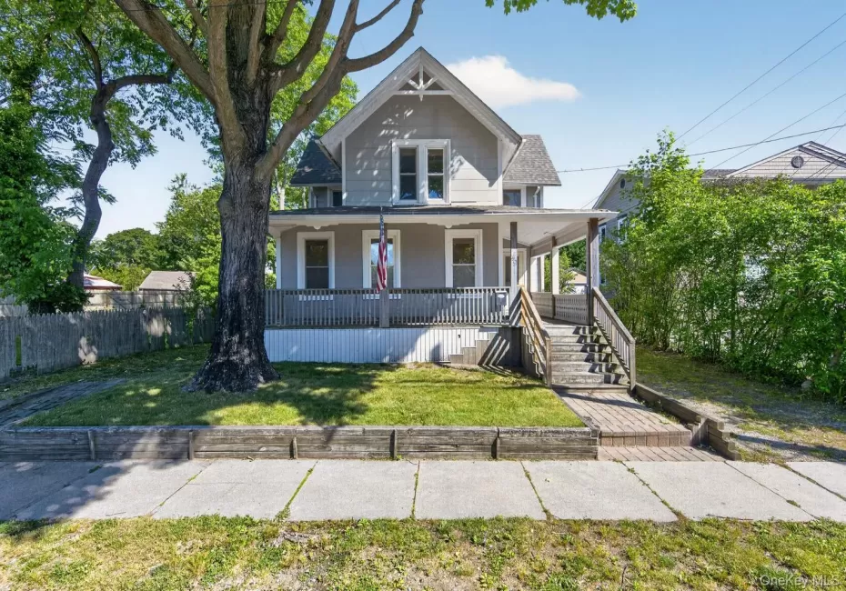 49 Cedar Street, Babylon, NY, 4 Bedrooms Bedrooms, 8 Rooms Rooms,1 BathroomBathrooms,Residential,For Rent,Cedar,0,1011561 49 Cedar Street, Babylon, NY, 4 Bedrooms Bedrooms, 8 Rooms Rooms,1 BathroomBathrooms,Residential,For Rent,Cedar,0,1011561