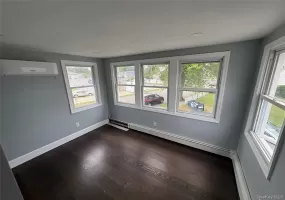 100 Merrick Road, Babylon, NY, 2 Bedrooms Bedrooms, 4 Rooms Rooms,1 BathroomBathrooms,Residential Lease,For Rent,Merrick,0,1015676 100 Merrick Road, Babylon, NY, 2 Bedrooms Bedrooms, 4 Rooms Rooms,1 BathroomBathrooms,Residential Lease,For Rent,Merrick,0,1015676