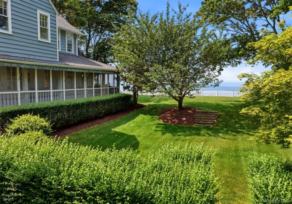 7 Thompson Street, Brookhaven, NY, 5 Bedrooms Bedrooms, 15 Rooms Rooms,3 BathroomsBathrooms,Residential,For Rent,Thompson,0,1015534 7 Thompson Street, Brookhaven, NY, 5 Bedrooms Bedrooms, 15 Rooms Rooms,3 BathroomsBathrooms,Residential,For Rent,Thompson,0,1015534