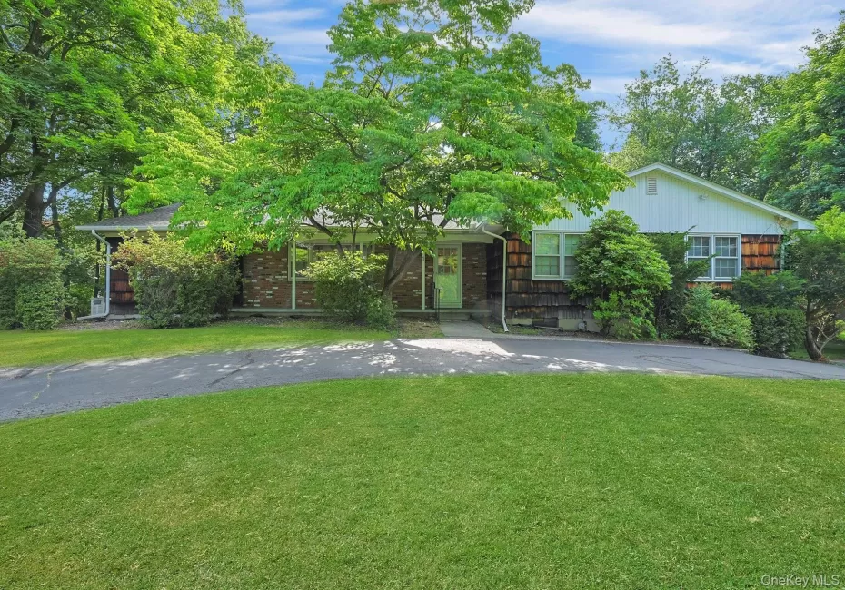 1 Cairngorm Road, Clarkstown, NY, 4 Bedrooms Bedrooms, 11 Rooms Rooms,3 BathroomsBathrooms,Residential,For Rent,Cairngorm,0,1007396 1 Cairngorm Road, Clarkstown, NY, 4 Bedrooms Bedrooms, 11 Rooms Rooms,3 BathroomsBathrooms,Residential,For Rent,Cairngorm,0,1007396