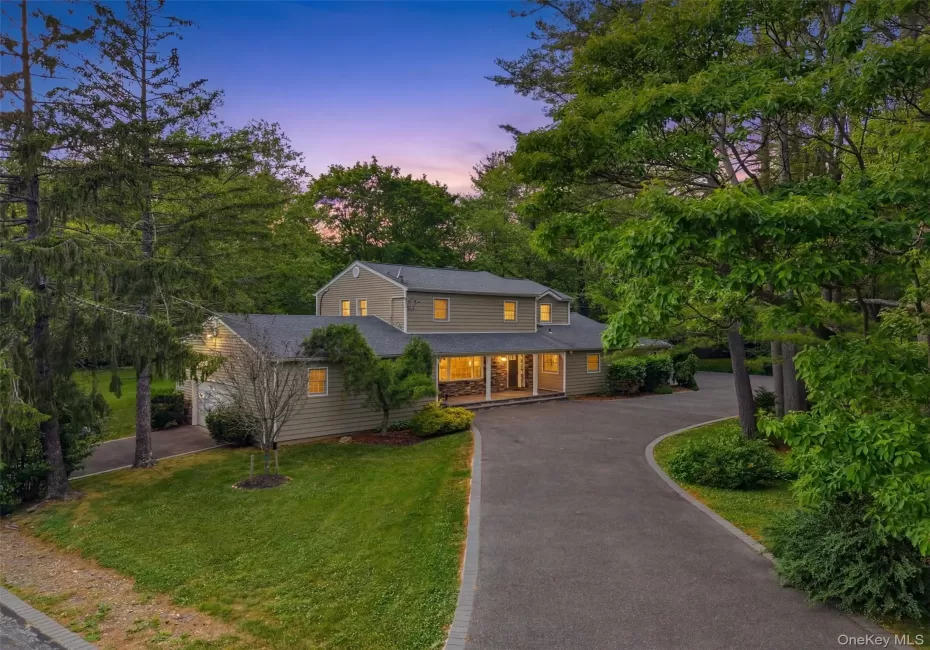 455 Deer Park Road, Huntington, NY, 6 Bedrooms Bedrooms, 10 Rooms Rooms,3 BathroomsBathrooms,Residential,For Rent,Deer Park,0,1011301 455 Deer Park Road, Huntington, NY, 6 Bedrooms Bedrooms, 10 Rooms Rooms,3 BathroomsBathrooms,Residential,For Rent,Deer Park,0,1011301