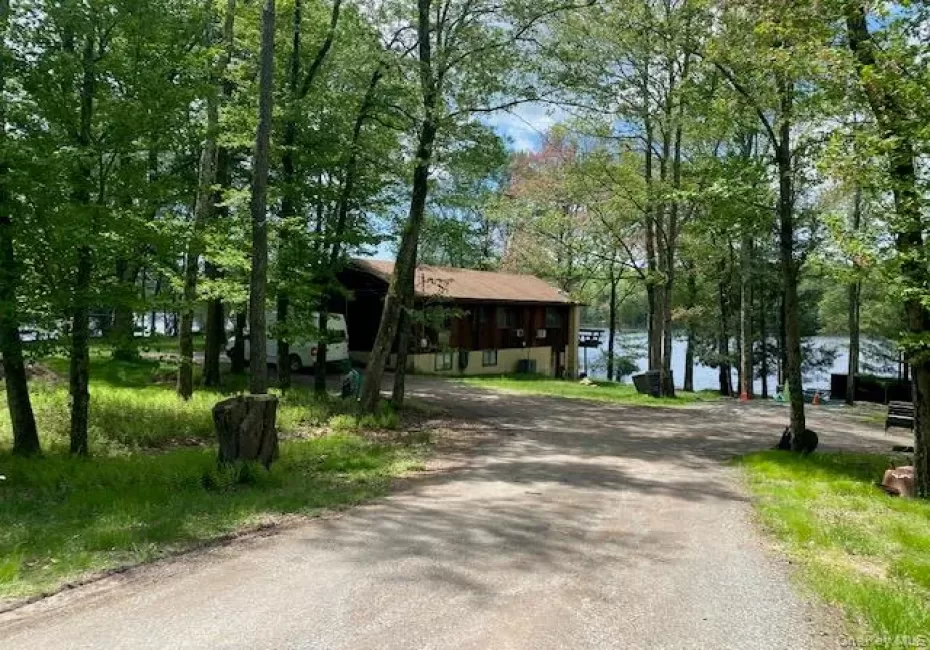 739 Lake View Drive, Bethel, NY, 3 Bedrooms Bedrooms, 5 Rooms Rooms,2 BathroomsBathrooms,Residential Lease,For Rent,Lake View,0,1010223 739 Lake View Drive, Bethel, NY, 3 Bedrooms Bedrooms, 5 Rooms Rooms,2 BathroomsBathrooms,Residential Lease,For Rent,Lake View,0,1010223