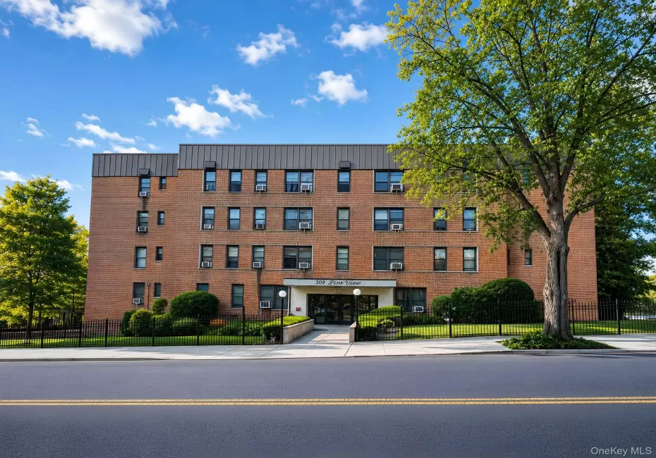 309 North Broadway, Yonkers, NY, 2 Bedrooms Bedrooms, 5 Rooms Rooms,2 BathroomsBathrooms,Residential,For Rent,North Broadway,0,983020 309 North Broadway, Yonkers, NY, 2 Bedrooms Bedrooms, 5 Rooms Rooms,2 BathroomsBathrooms,Residential,For Rent,North Broadway,0,983020