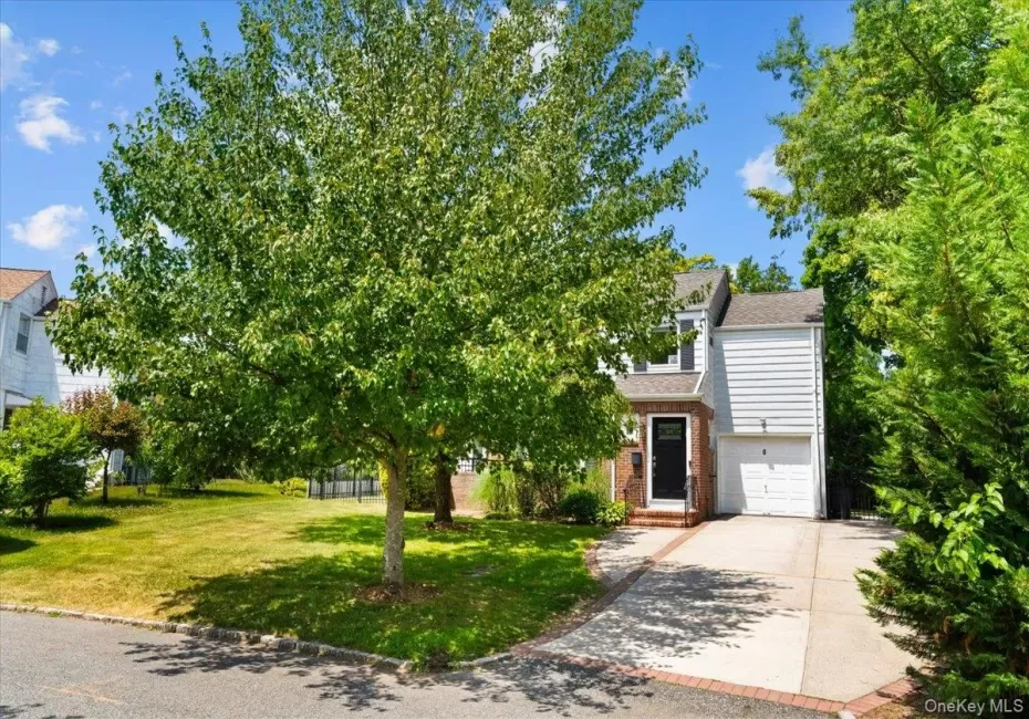 8 Park Circle, North Hempstead, NY, 3 Bedrooms Bedrooms, 6 Rooms Rooms,1 BathroomBathrooms,Residential,For Rent,Park,0,1015595 8 Park Circle, North Hempstead, NY, 3 Bedrooms Bedrooms, 6 Rooms Rooms,1 BathroomBathrooms,Residential,For Rent,Park,0,1015595