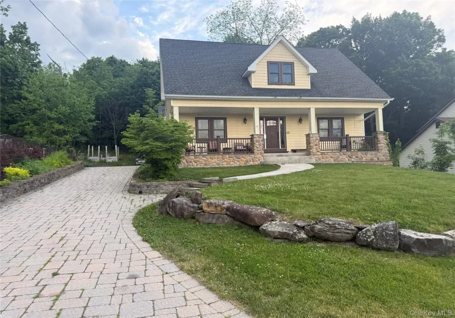 23 Swezey Place, Monroe, NY, 2 Bedrooms Bedrooms, 5 Rooms Rooms,1 BathroomBathrooms,Residential,For Rent,Swezey,0,952782 23 Swezey Place, Monroe, NY, 2 Bedrooms Bedrooms, 5 Rooms Rooms,1 BathroomBathrooms,Residential,For Rent,Swezey,0,952782
