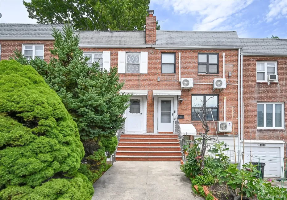 53-19 195th Street, New York, NY, 3 Bedrooms Bedrooms, 8 Rooms Rooms,2 BathroomsBathrooms,Residential,For Rent,195th,0,1015081 53-19 195th Street, New York, NY, 3 Bedrooms Bedrooms, 8 Rooms Rooms,2 BathroomsBathrooms,Residential,For Rent,195th,0,1015081