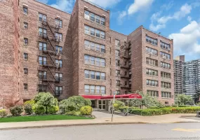 209-39 23rd Avenue, New York, NY, 2 Bedrooms Bedrooms, 5 Rooms Rooms,2 BathroomsBathrooms,Residential,For Rent,23rd,0,1015913 209-39 23rd Avenue, New York, NY, 2 Bedrooms Bedrooms, 5 Rooms Rooms,2 BathroomsBathrooms,Residential,For Rent,23rd,0,1015913